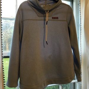 Vineyard vines sweatshirt